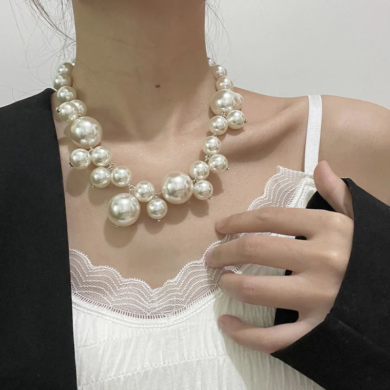 Elegant Imitation Pearl Choker Necklace for Women Perfect for Weddings Parties and Gifts