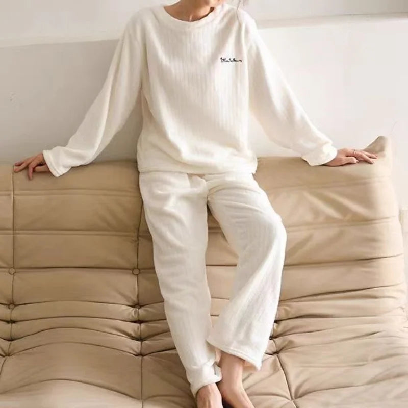 Cozy Women Pajama Set with Loose Top and Elastic Waist Wide Leg Fleece Pants Soft Bow Detail Autumn Winter Sleepwear Lounge Wear