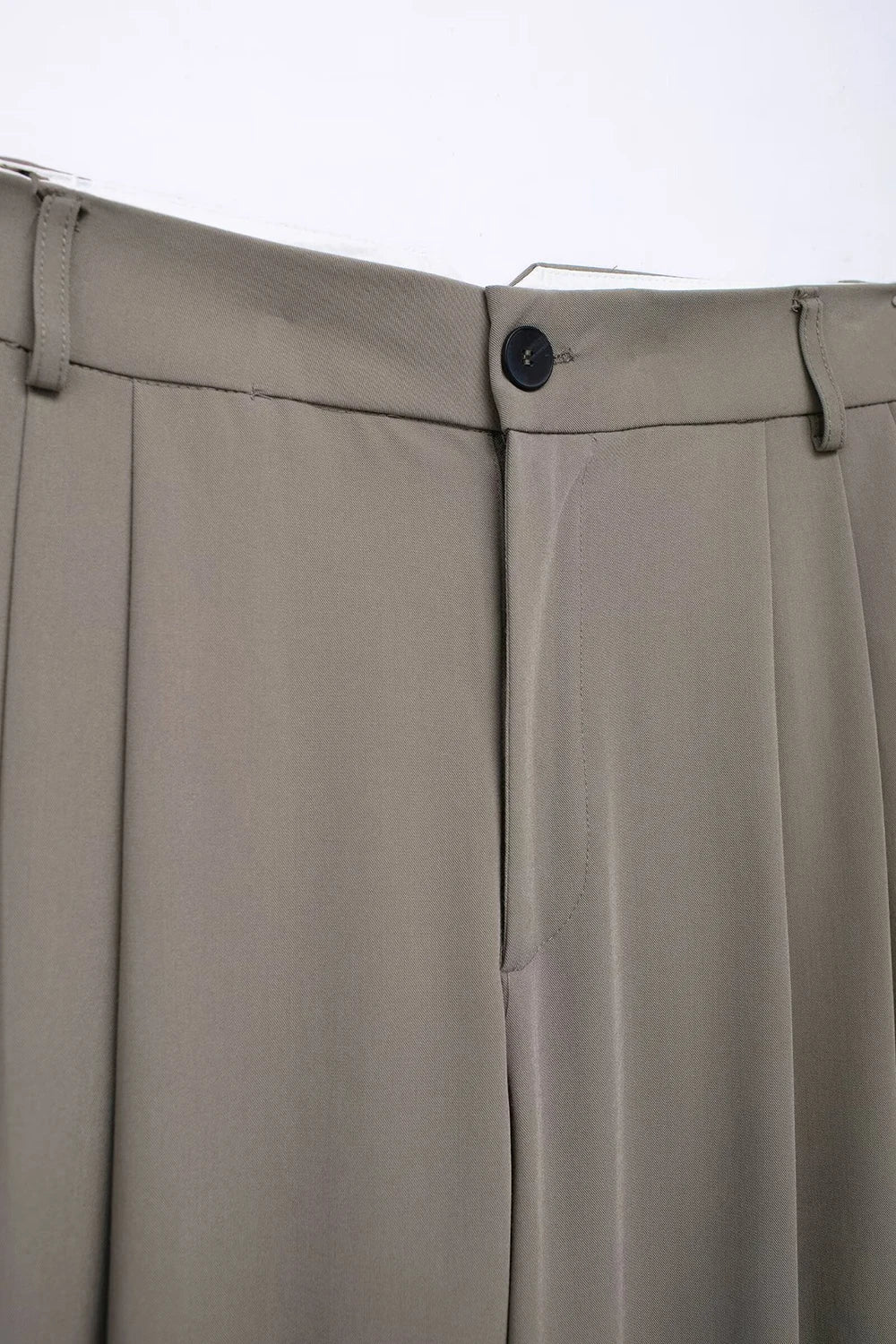 Women's Two-Piece Suit Set with Belt Halter V-Neck Top and High-Waisted Pleated Pants