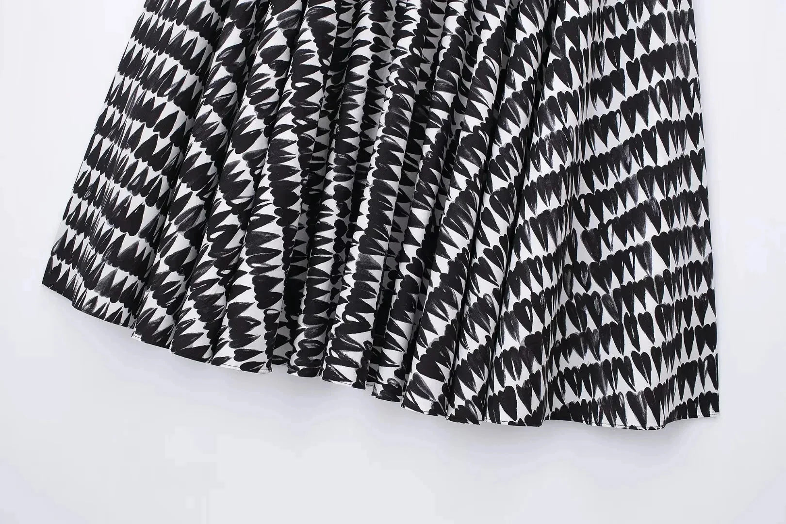 Women's Fashion Print Set Sexy Backless Sleeveless Slim Lace-Up Corset Crop Top with Elegant A-Line Pleated Midi Skirt