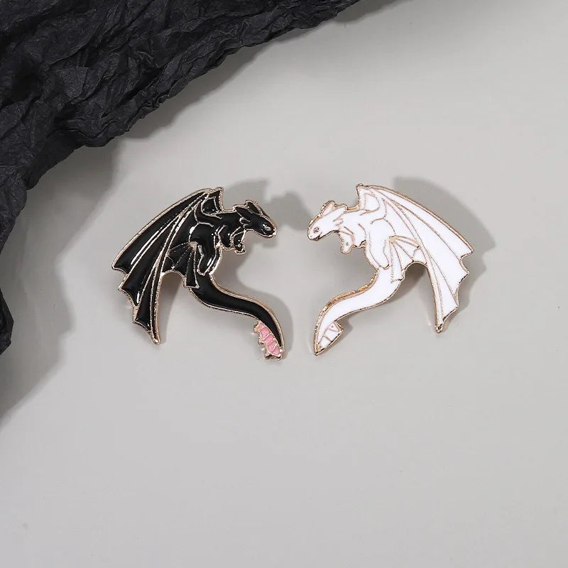 Cartoon Black and White Pterosaur Brooch Metal Enamel Badge for Clothing and Bag Accessories