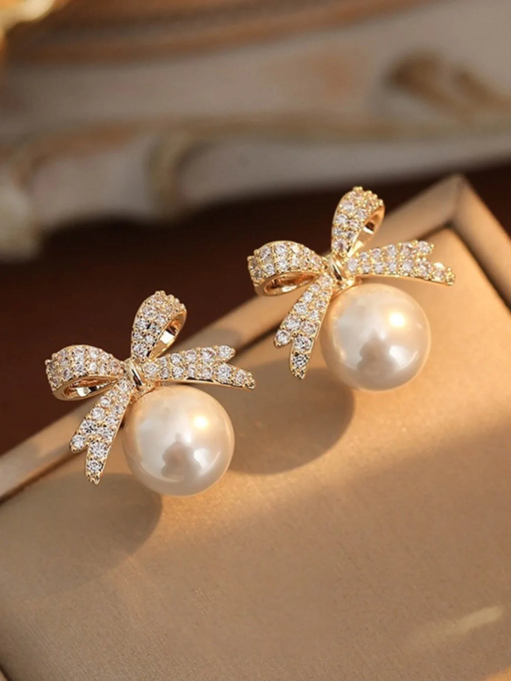 Women's Bowknot Diamond Pearl Earrings in Silver, Unique High-End Fashion Jewelry