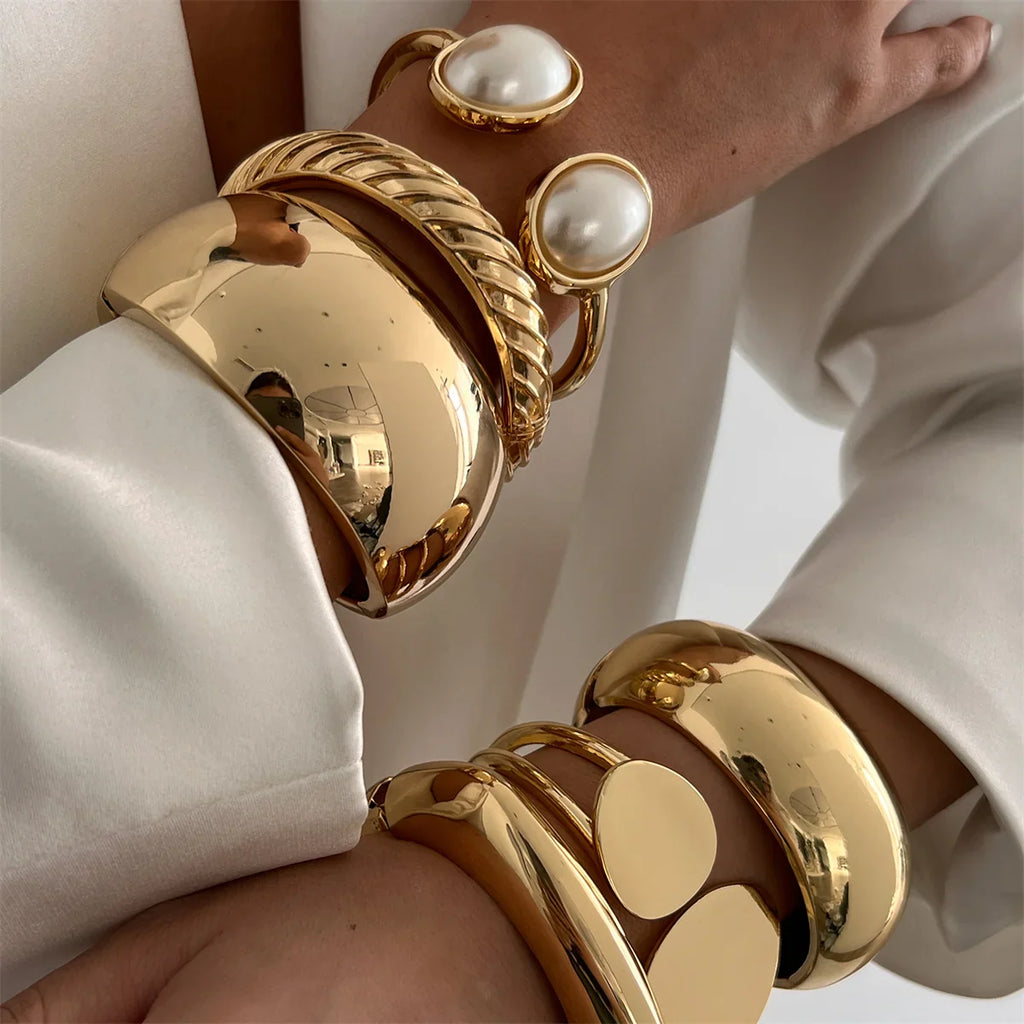 Chunky Heavy Metal Cuff Bangles for Women and Men in Gold and Silver Color