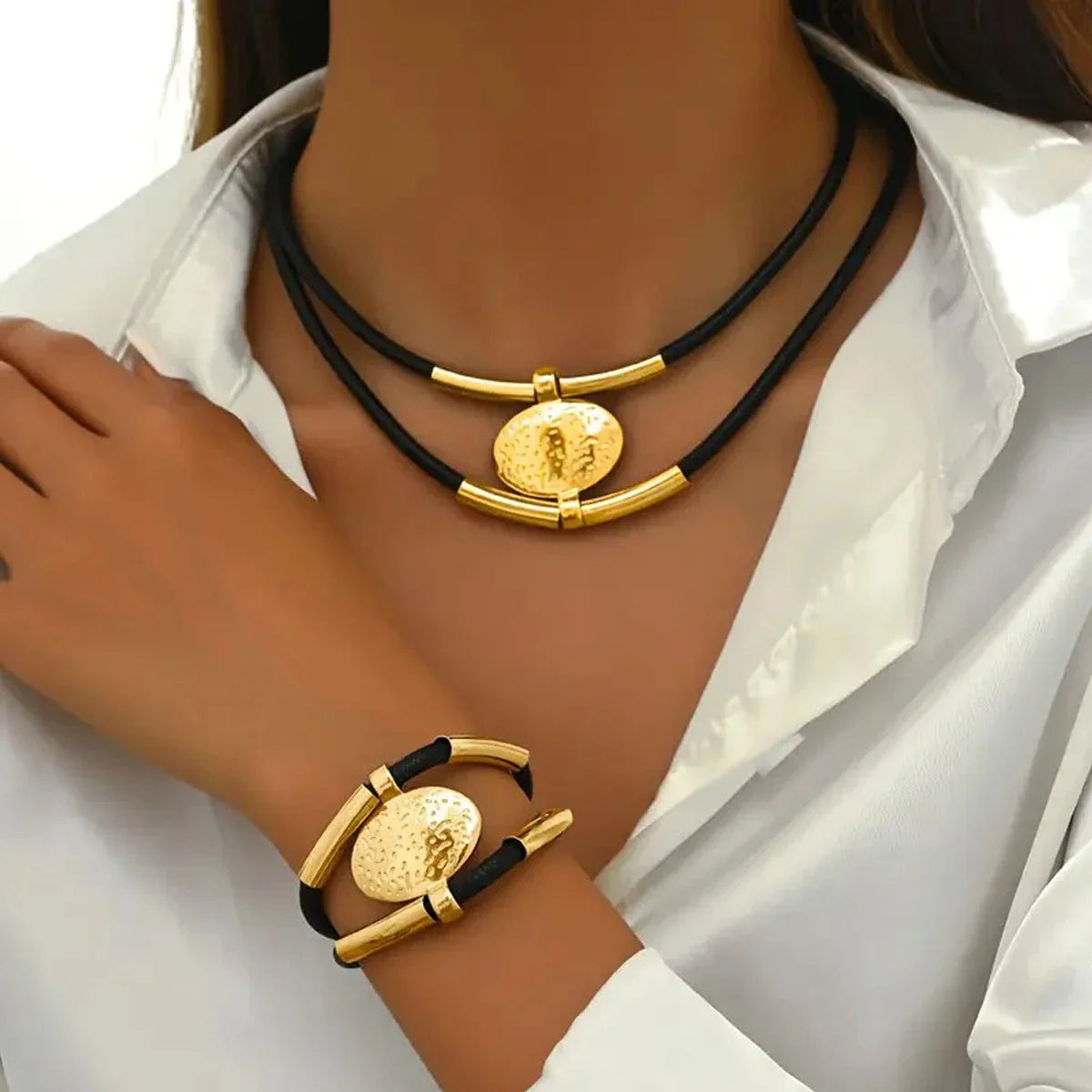 Vintage Oval Metal Faux Leather Double Layered Necklace and Bracelet Jewelry Set for Women in Gold and Silver