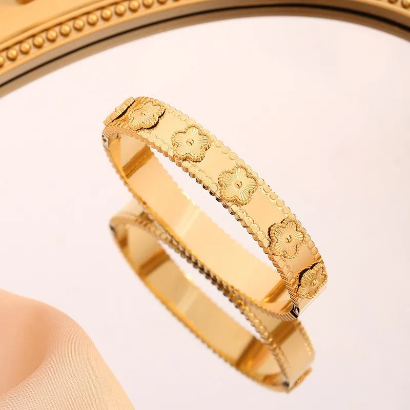 Minimalist 18K Gold Plated Flower Bracelet for Women with Plum Blossom Design and Cuban Chain for Daily Wear Jewelry Gift