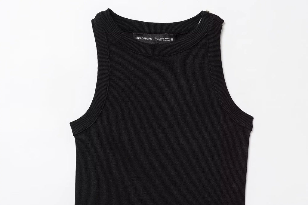 Slim Fit Sleeveless Jumpsuit with Belt Stylish Short Romper for Versatile Fashion Looks