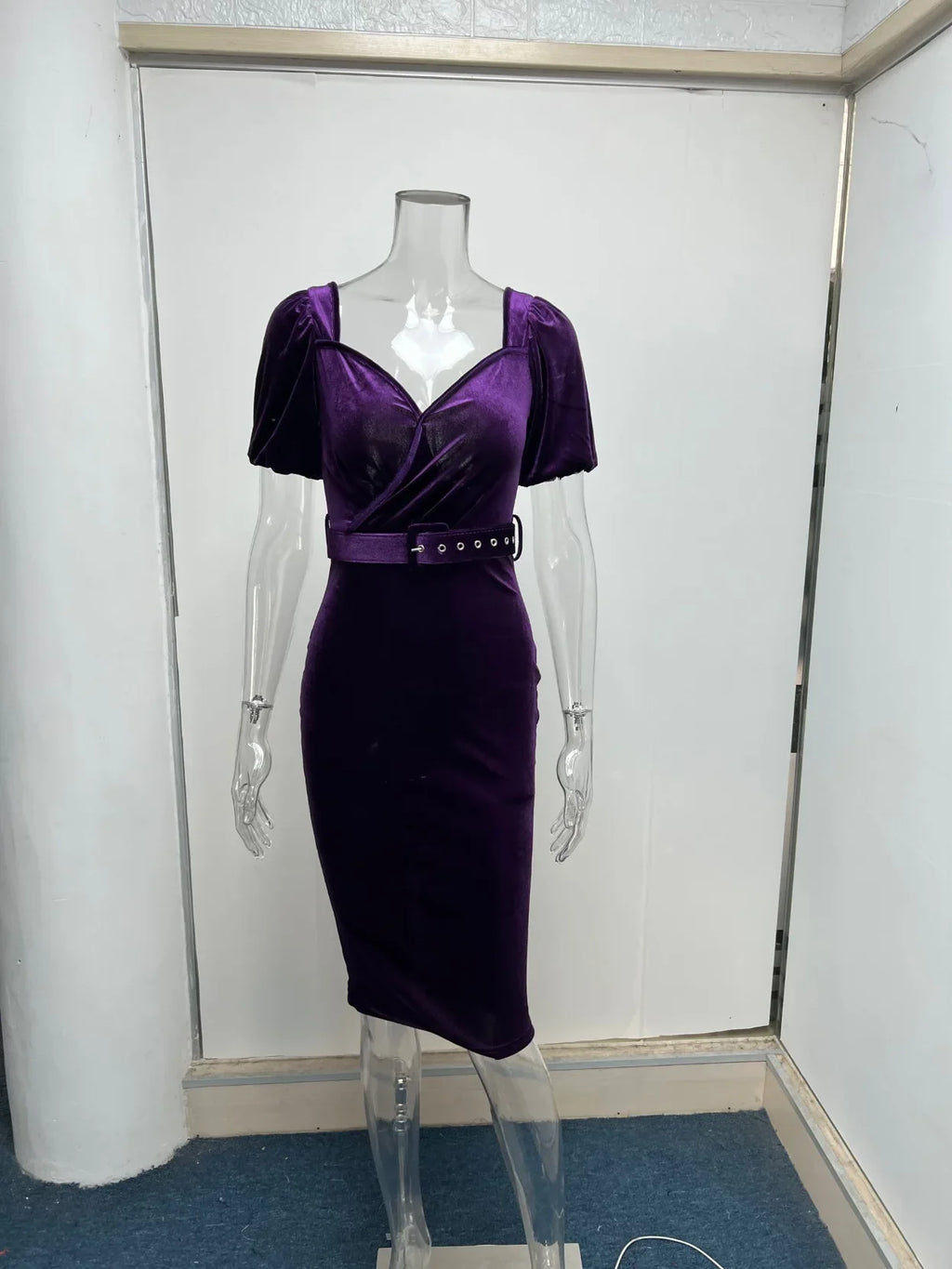 Velvet Wrapped Dress With Low Neck Bubble Sleeves Chic