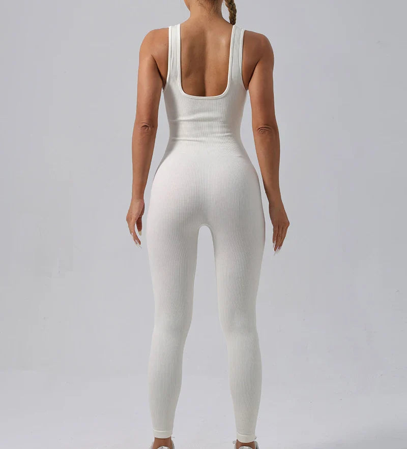 Seamless High Stretch Yoga Jumpsuit for Women Lightweight Breathable Fitness Activewear with Contouring Design and Moisture Wicking Fabric