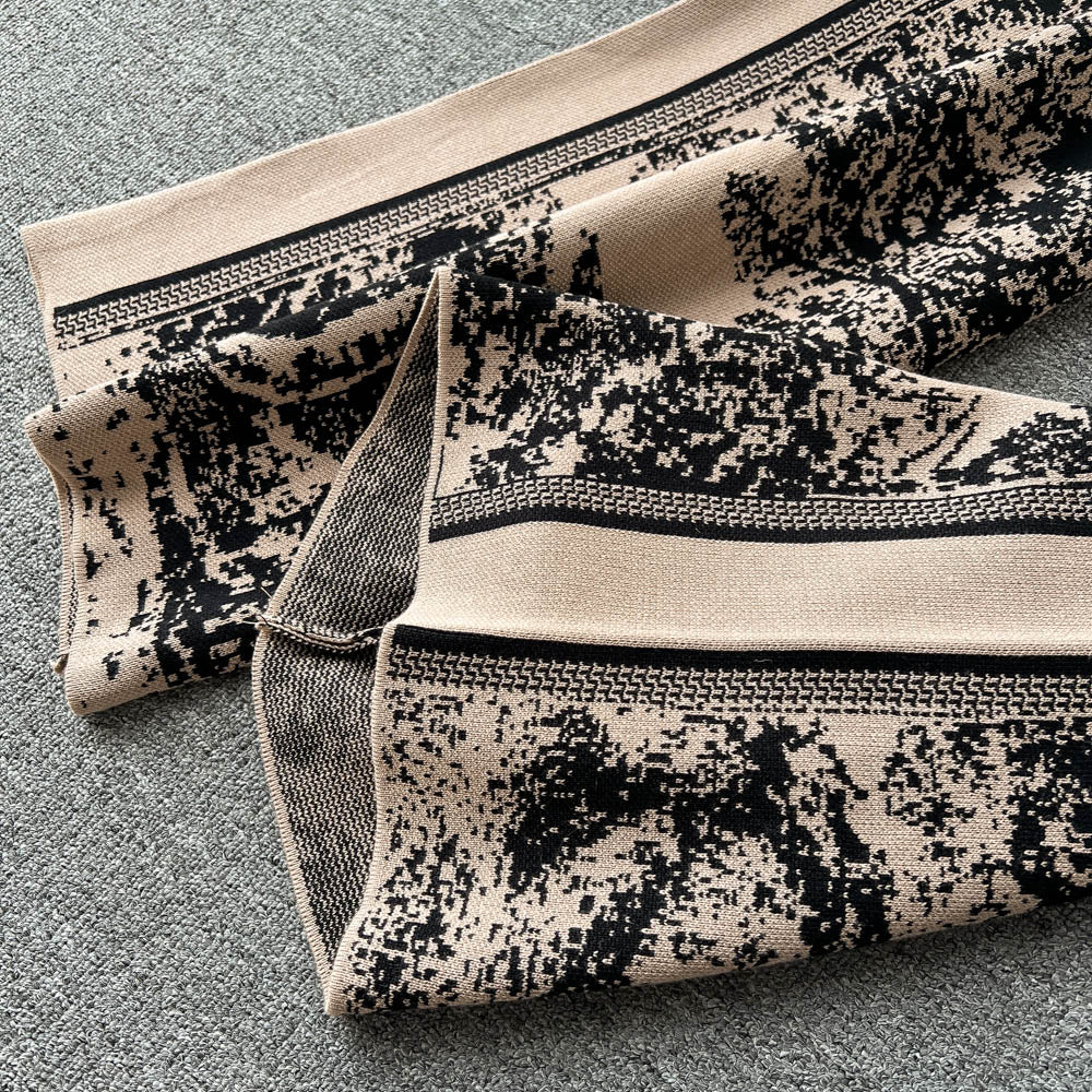 Casual Women Two Piece Knitted Tracksuit Set with Elegant Sweater and Pants for Winter Comfort