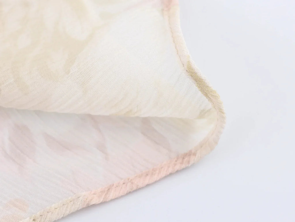 Loose Printed Blouse for Women with Pleated V-Neck Lantern Sleeves Single-Breasted Casual Pullover Shirt Chic Lightweight Spring Summer Top