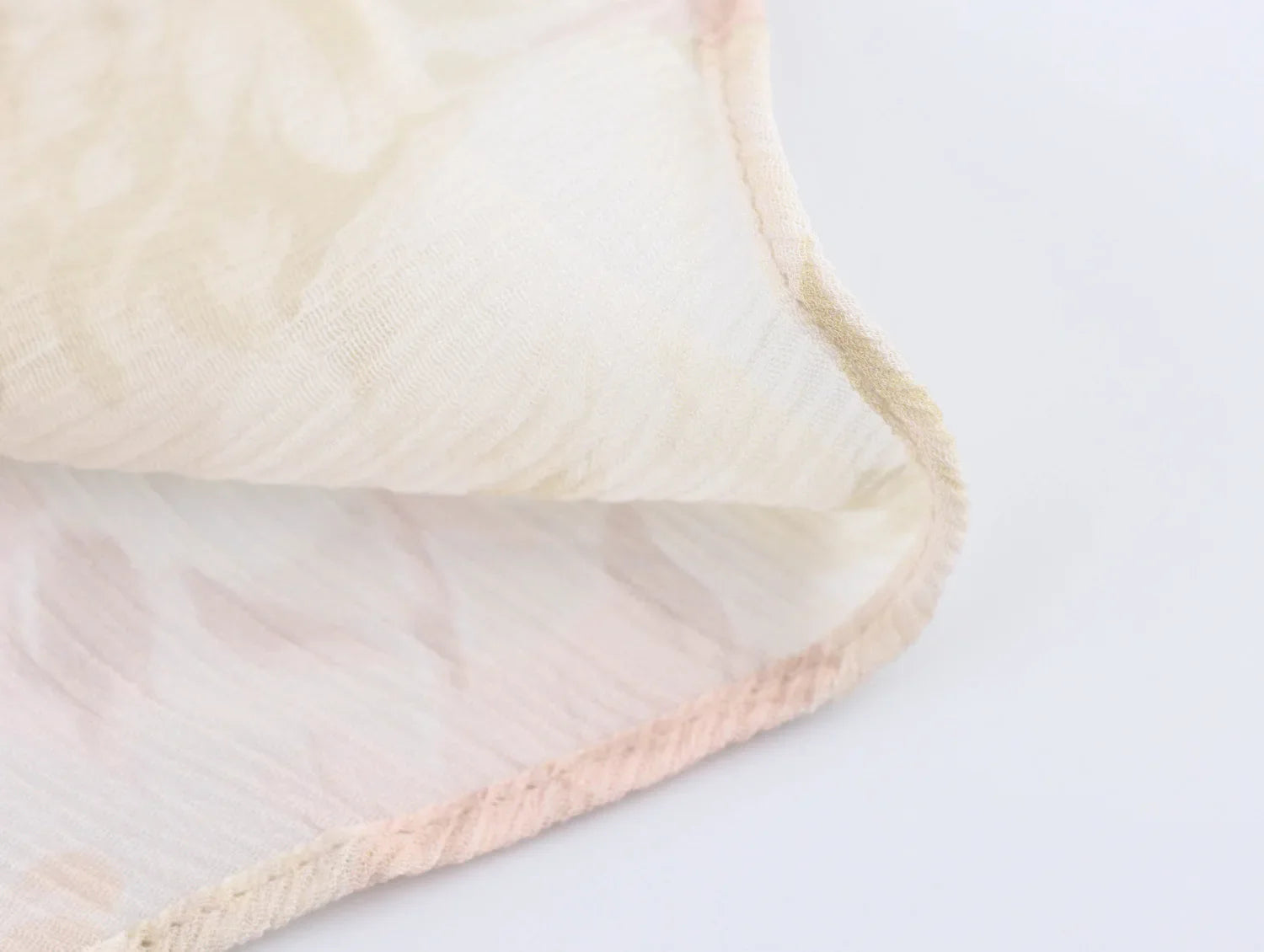 Loose Printed Blouse for Women with Pleated V-Neck Lantern Sleeves Single-Breasted Casual Pullover Shirt Chic Lightweight Spring Summer Top