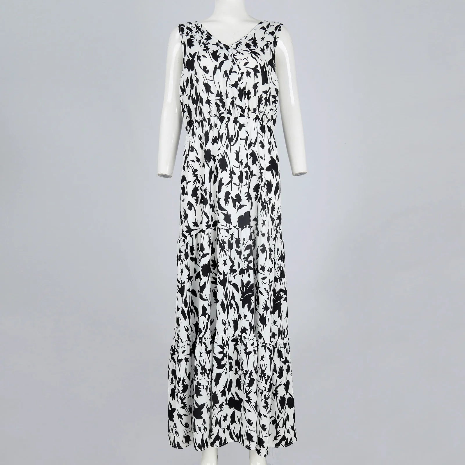 Floral Summer Dress With V Neck Suspender Flowing Fit