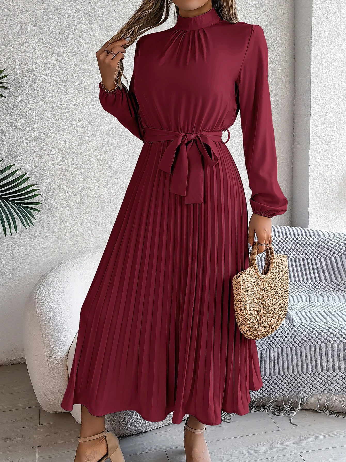 Elegant Pleated Long Sleeve Maxi Dress With Lace Up