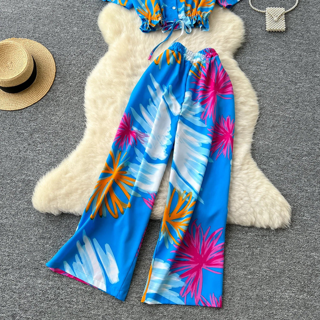Summer Fashion Print Two Piece Set for Women with Loose Short Sleeve Tops and Elastic Waist Wide Leg Cropped Pants