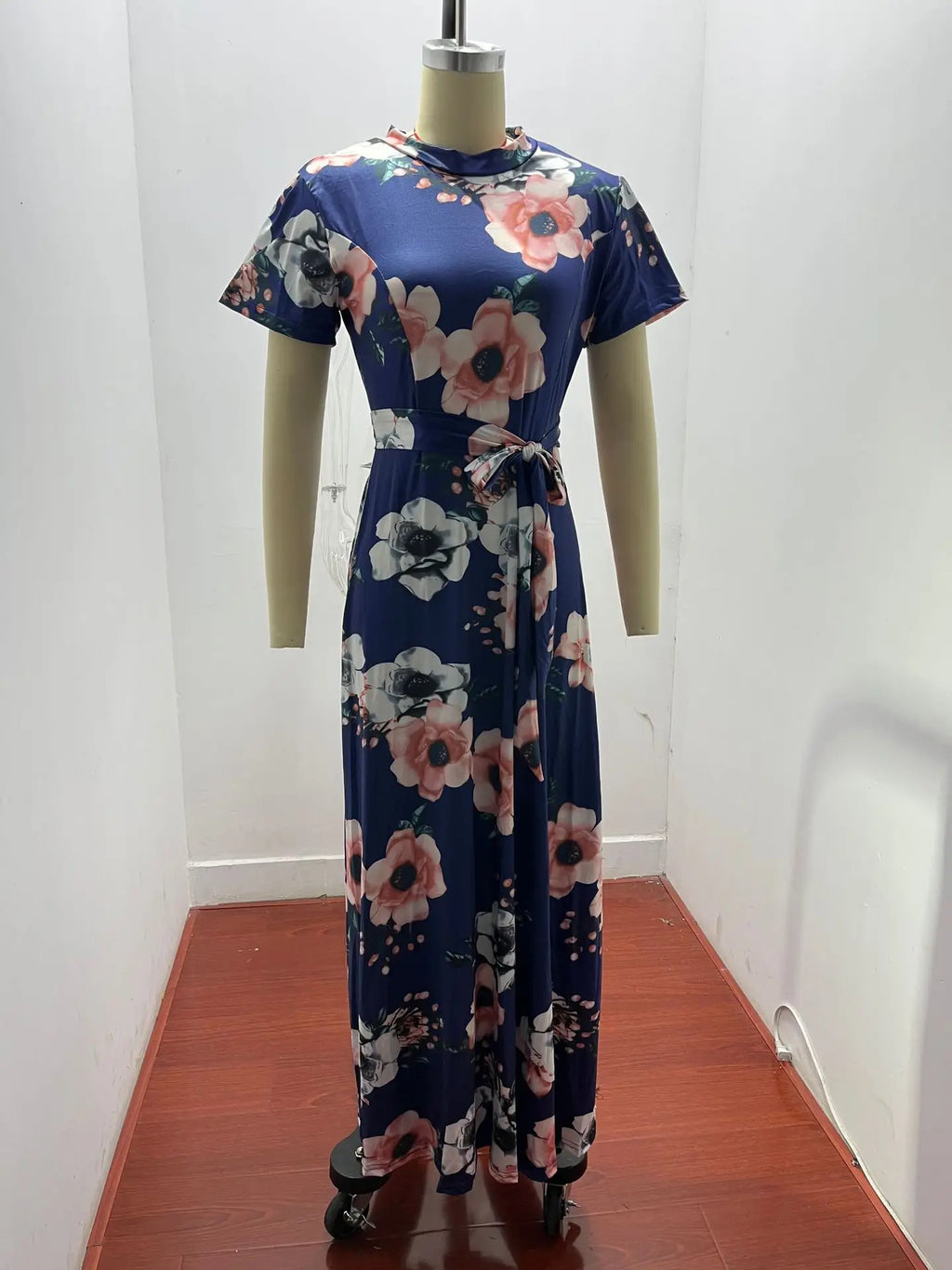 Floral Print Short Sleeve Dress With Large Hem For Women