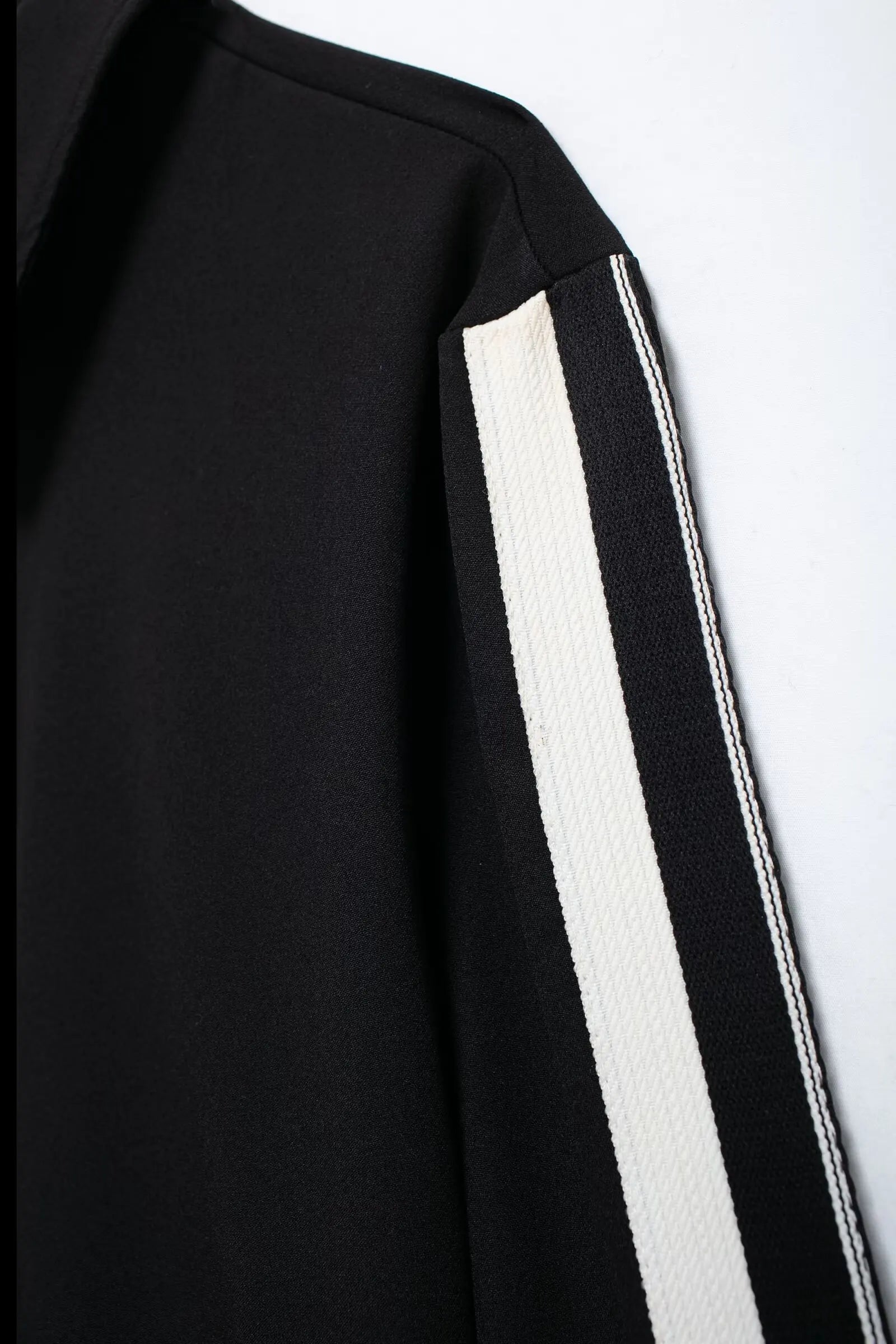 Women Casual Sports Suit with Side Stripe Long Sleeve Zipper Jacket and Wide Leg Pants