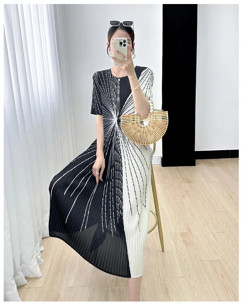 Women Pleated Dress Black White Print O Neck Short Sleeve