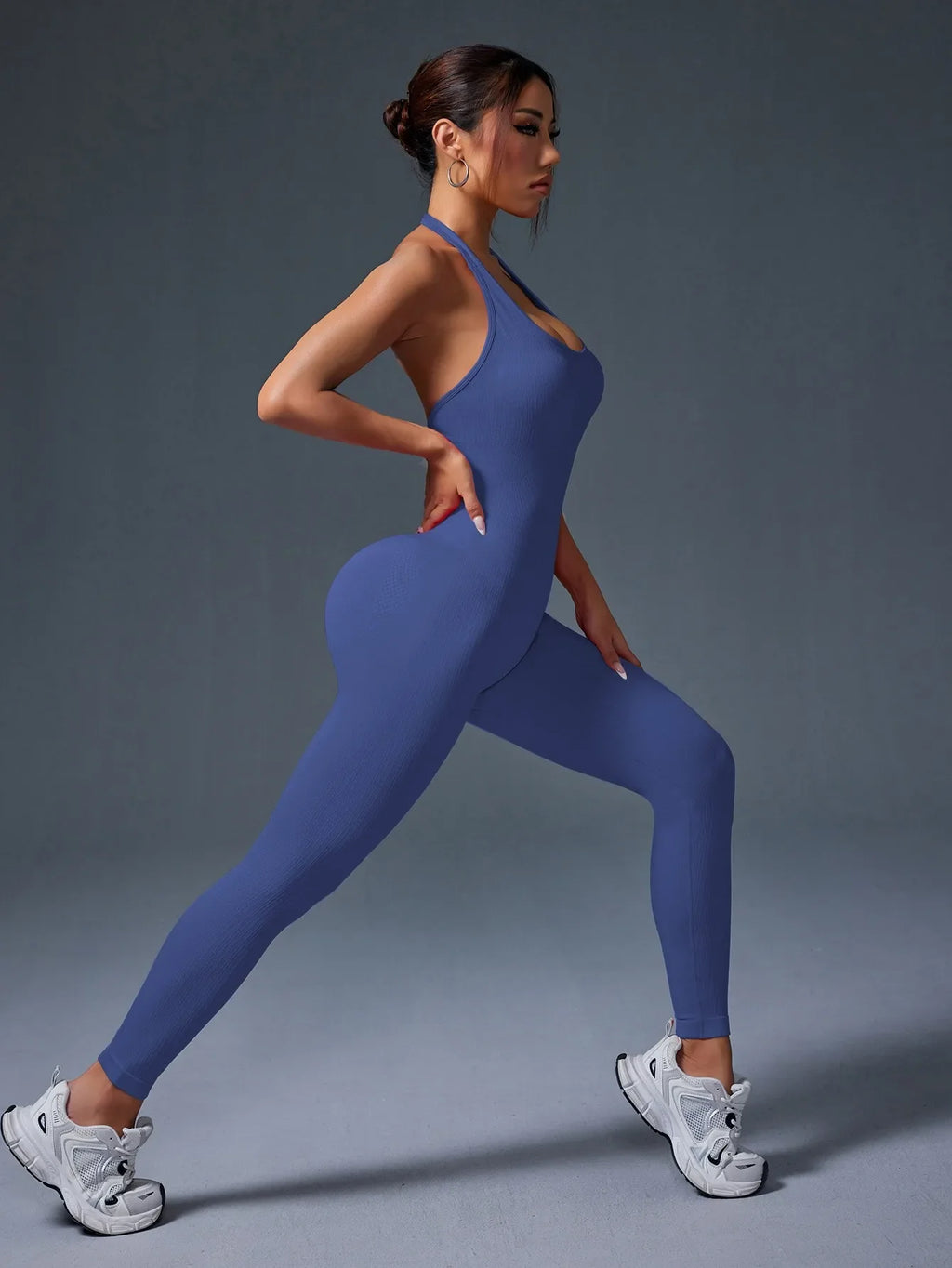 Women's Yoga Sports Jumpsuit with Exposed Back and Neck Design for a Stylish and Flattering Fit