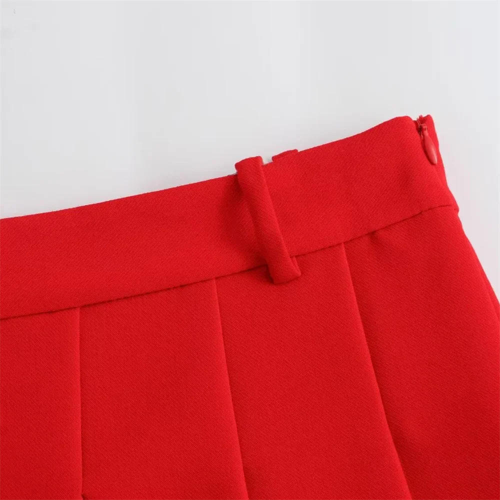 Women's Fashion Elegant Commuting Two-Piece Set Featuring Tailored Tight Suit Coat and Wide Pleated Short Skirt