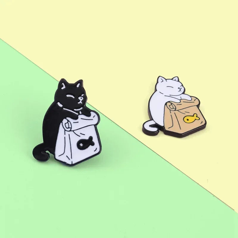 Cute Black White Cat Brooch Set Cartoon Animal Lapel Pins for Clothes and Backpack Accessories