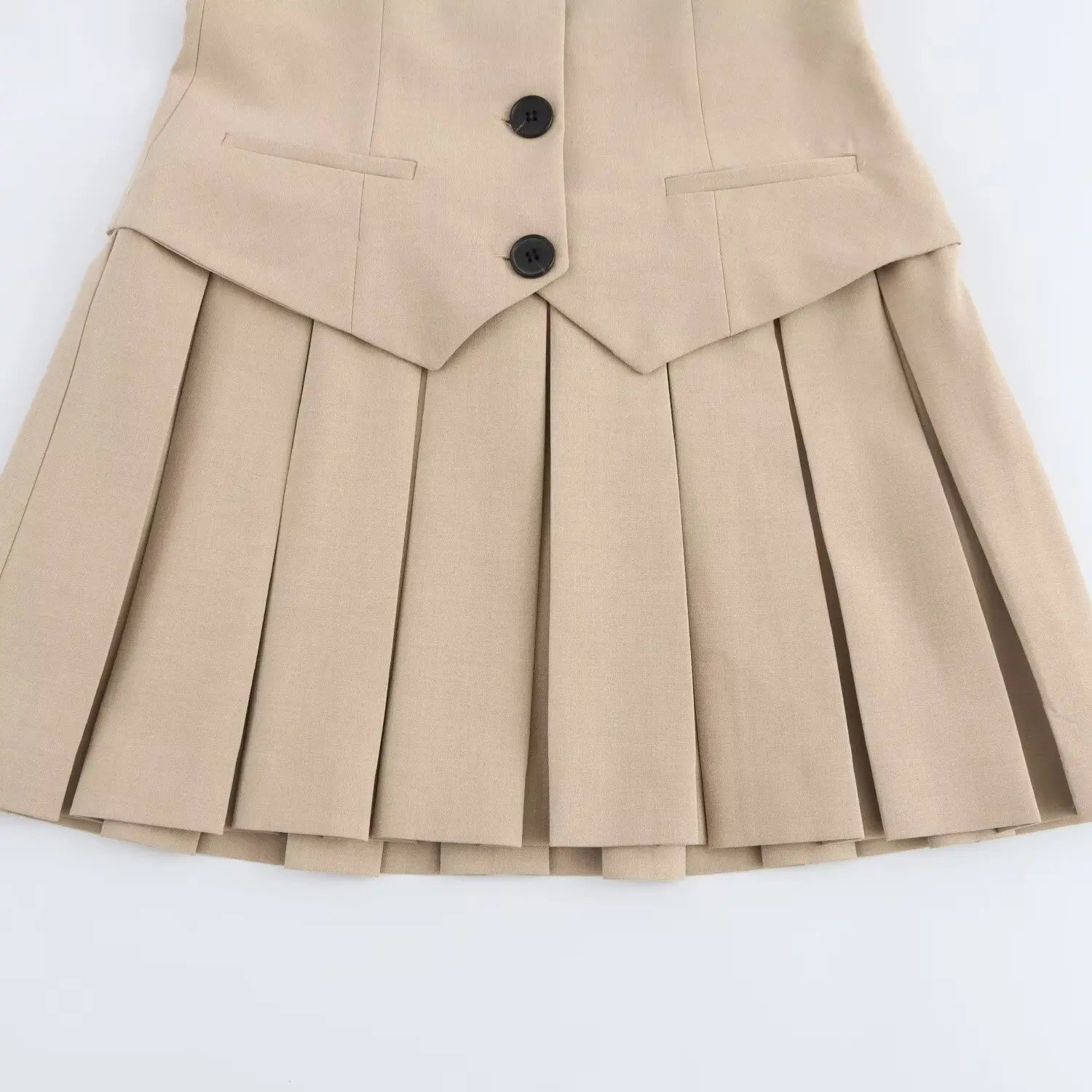 Elegant Sleeveless Pleated Dress With Vest Style Chic