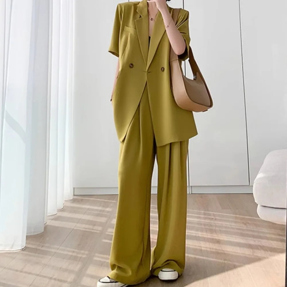 Short Sleeve Blazer Suit Set for Women - Stylish Two Piece Outfit