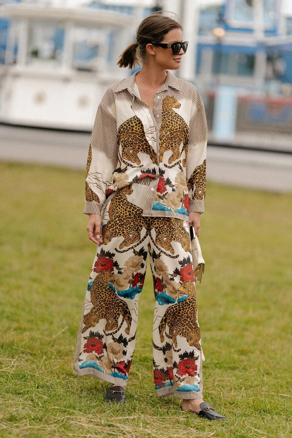 Casual Two-Piece Set Long-Sleeve Loose Fit Printed Top and Pants with Pockets Comfortable Leisure Vacation Outfit for Autumn and Winter