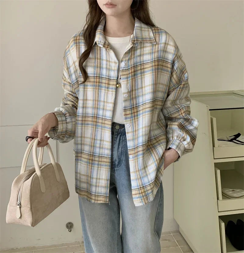 Oversized Button-Up Plaid Flannel Shirt for Women Casual Checkered Blouse Boyfriend Style Loose Fit Teen Girl Top