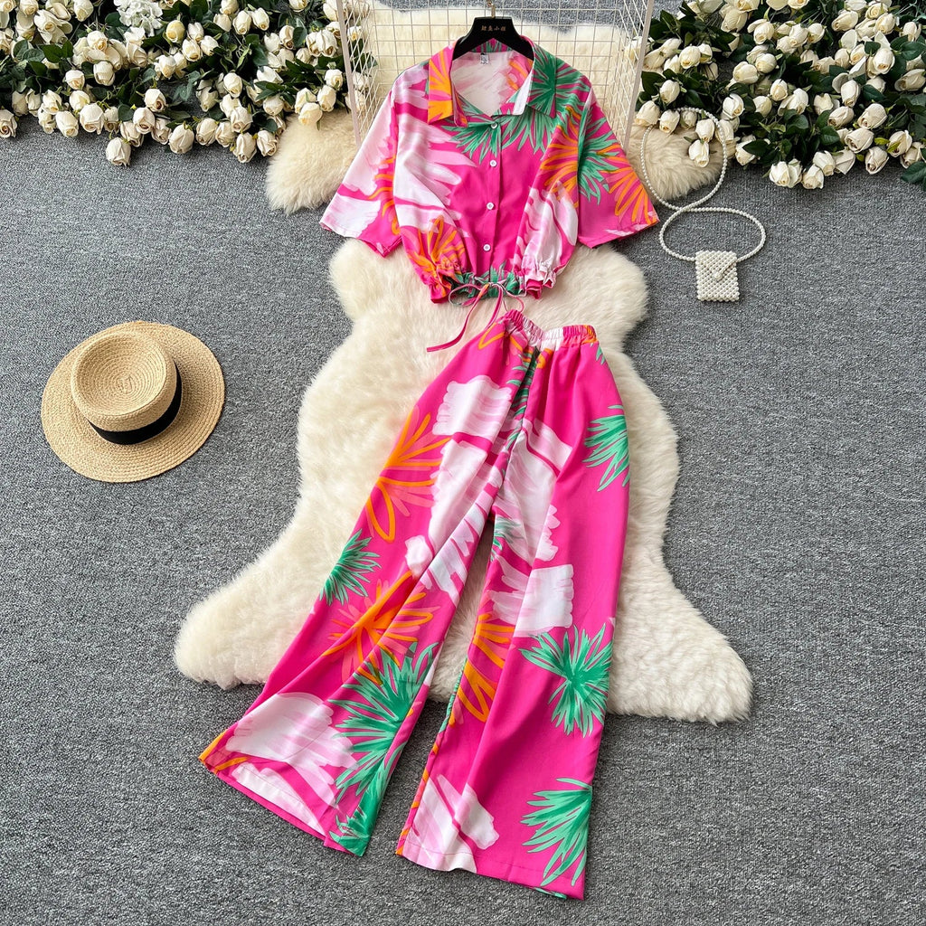 Summer Fashion Print Two Piece Set for Women with Loose Short Sleeve Tops and Elastic Waist Wide Leg Cropped Pants