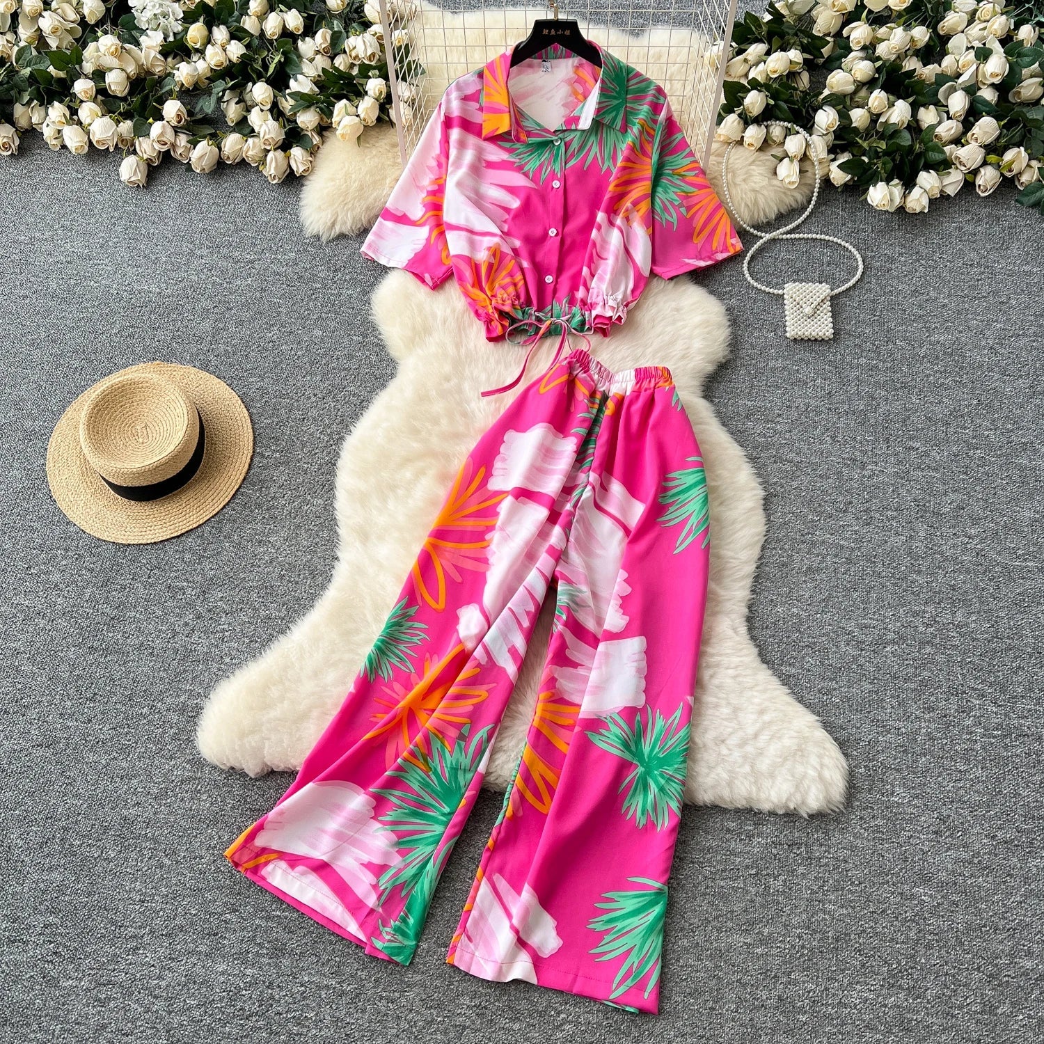 Summer Fashion Print Two Piece Set for Women with Loose Short Sleeve Tops and Elastic Waist Wide Leg Cropped Pants