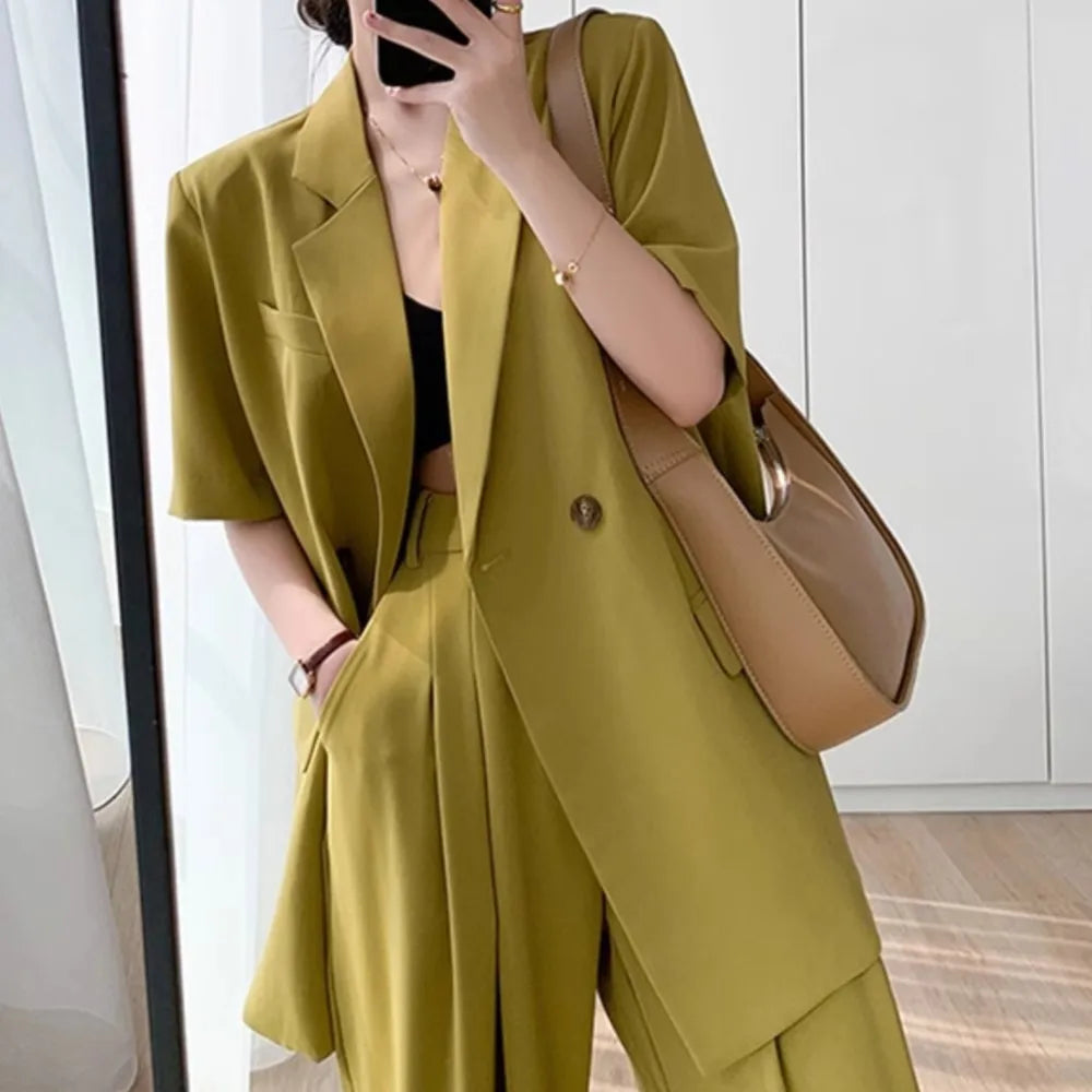 Short Sleeve Blazer Suit Set for Women - Stylish Two Piece Outfit