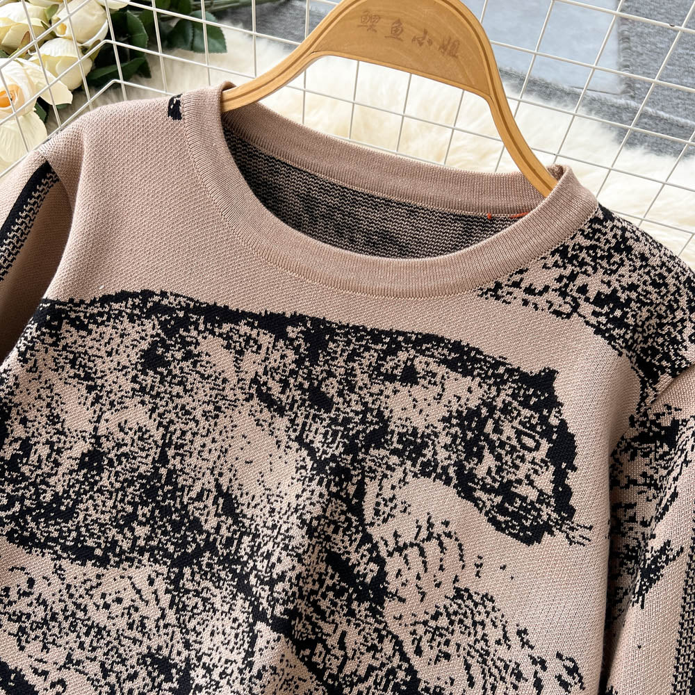 Casual Women Two Piece Knitted Tracksuit Set with Elegant Sweater and Pants for Winter Comfort