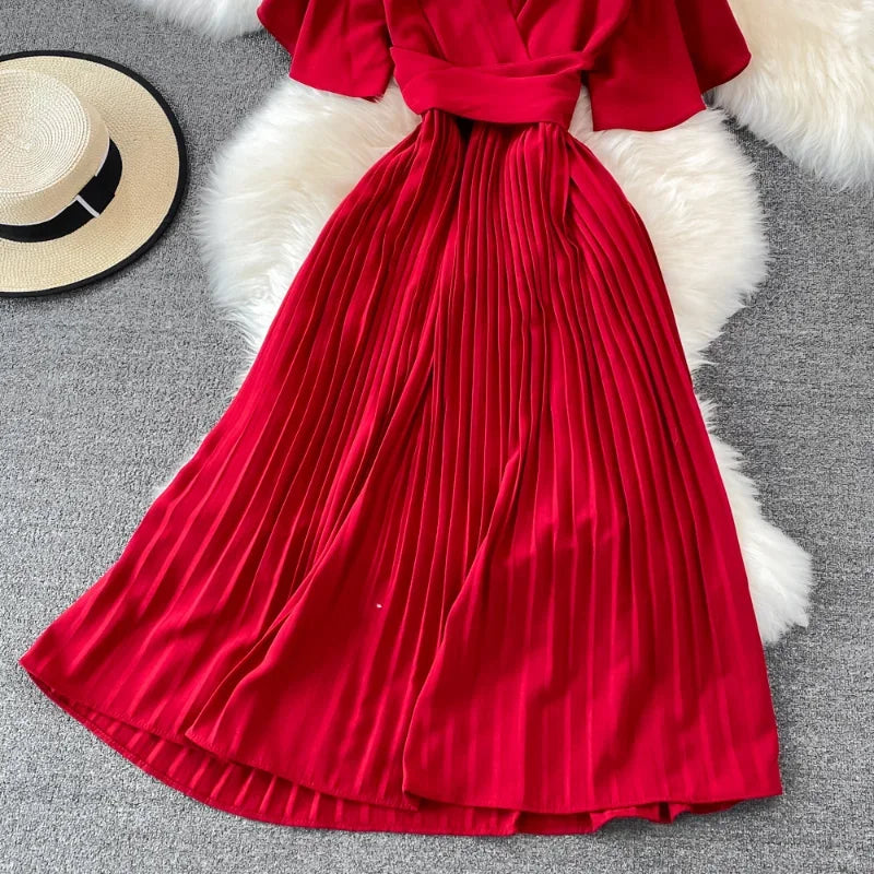 Summer V-Neck Pleated Dress With Lace Up Waist Long Skirt