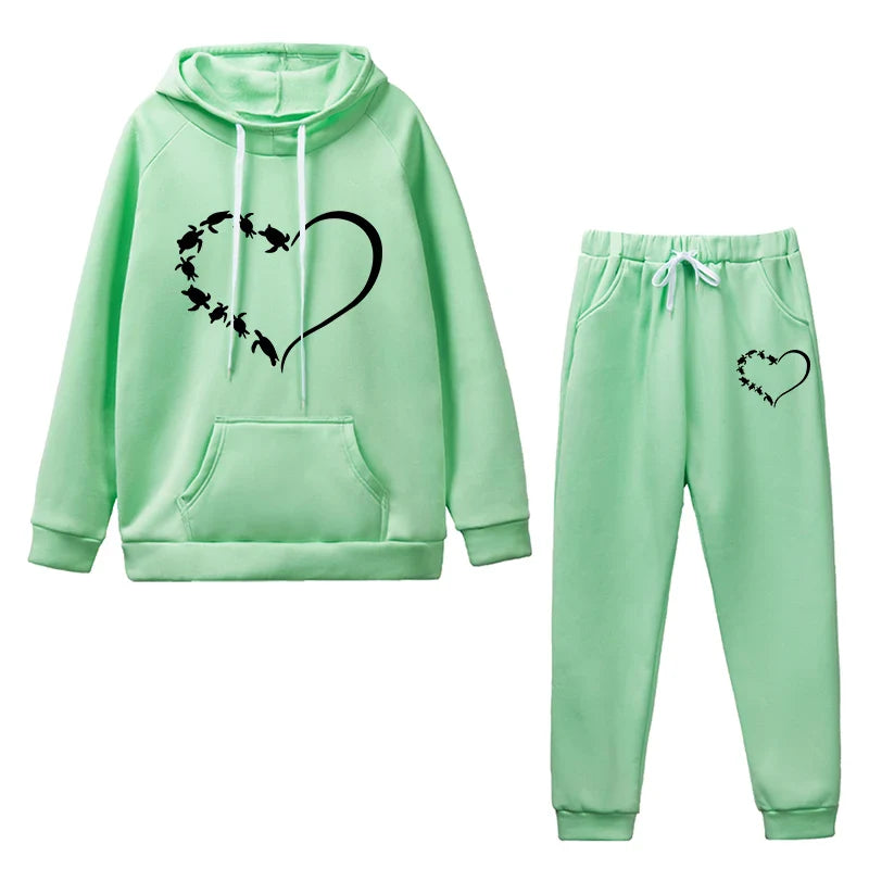 Women's Heart Printed Tracksuit Casual Hoodie and Jogging Pants Set for Daily Wear