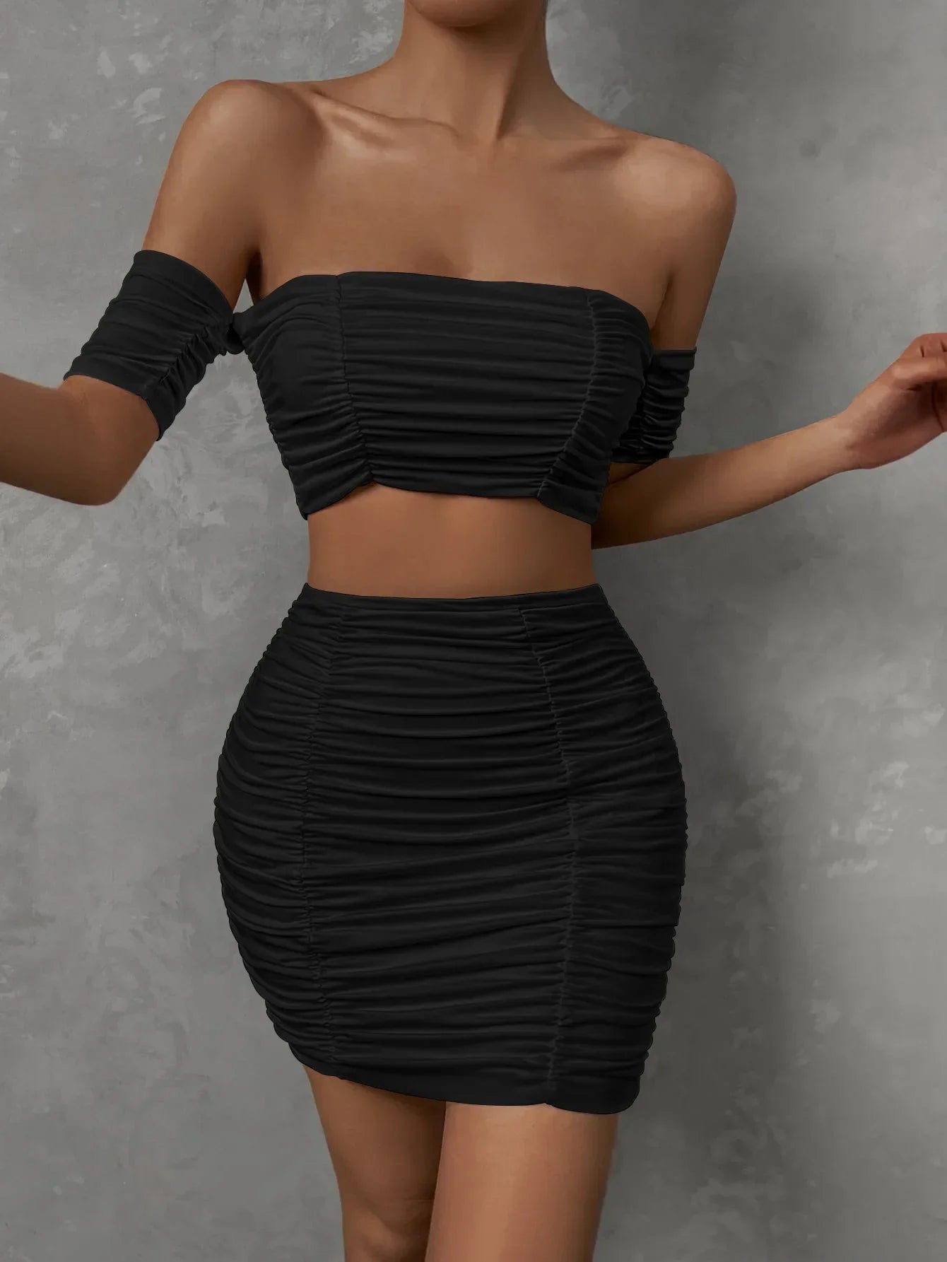 Fashionable Casual Women's Two-Piece Set with Short Sleeve Bodycon Skirt and Sexy Shoulder Cutouts Summer Outfit