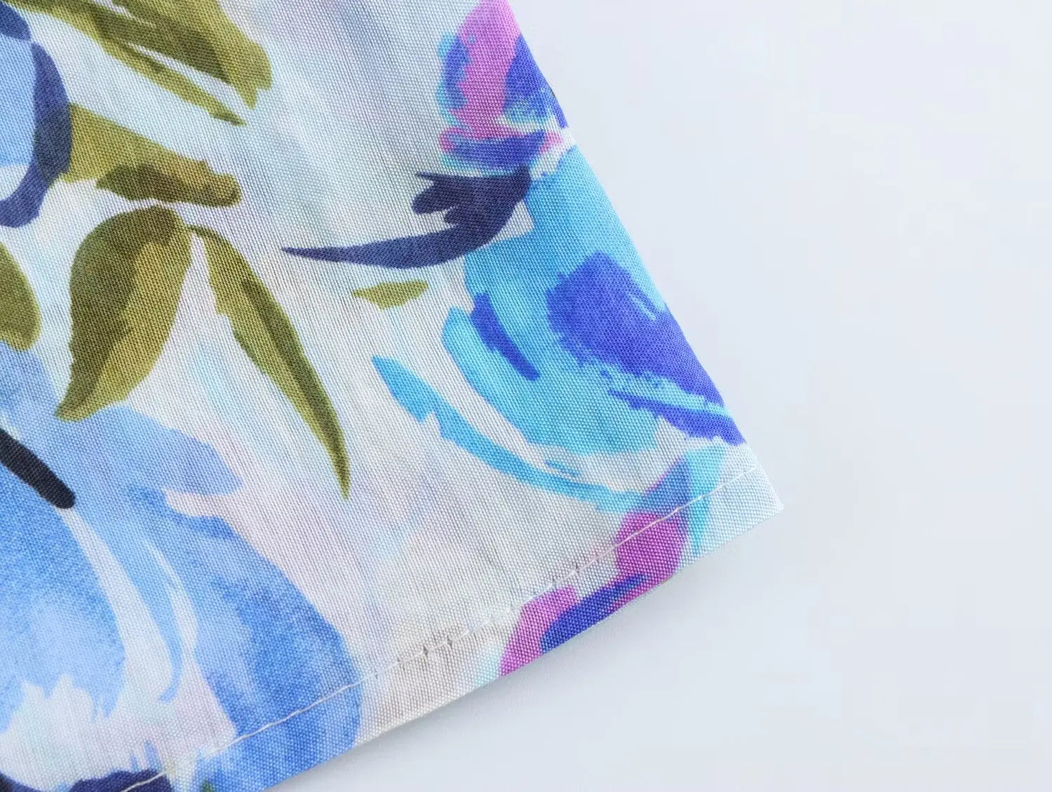 Elegant Loose Fit Women's Long Sleeve Blouse Casual Large Size Weekend Shirt with Soft Comfortable Fabric