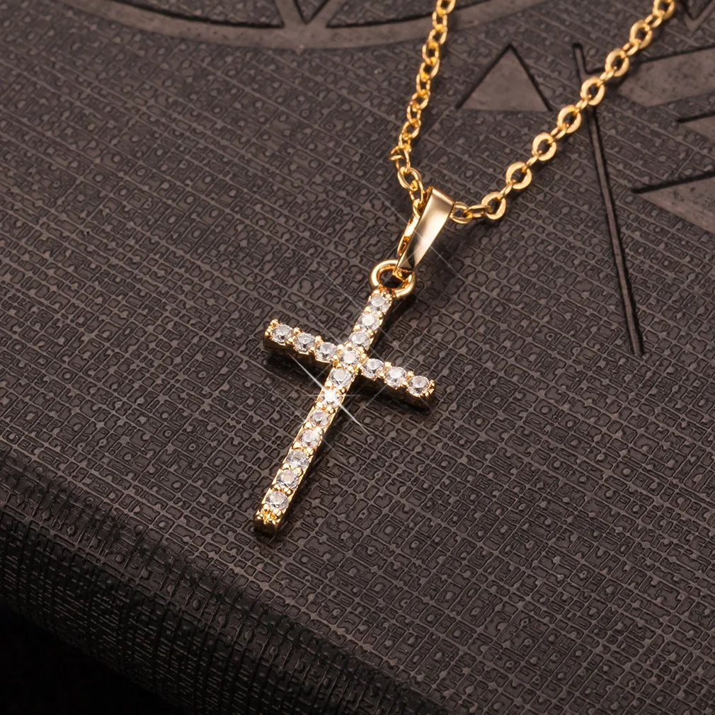 Hip Hop Fashion Cross Necklace for Women and Men with Crystal Zircon Jesus Pendant and Metal Chain Choker Jewelry Gift
