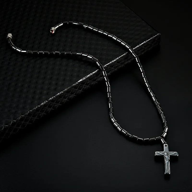 Hip Hop Fashion Cross Necklace for Women and Men with Crystal Zircon Jesus Pendant and Metal Chain Choker Jewelry Gift