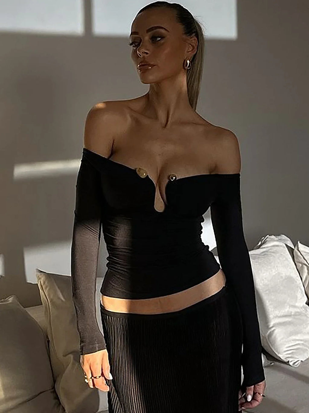 Off Shoulder Long Sleeve Button Ruched Bodycon Crop Top Sexy Elegant Solid Color Party Club Streetwear for Autumn and Winter