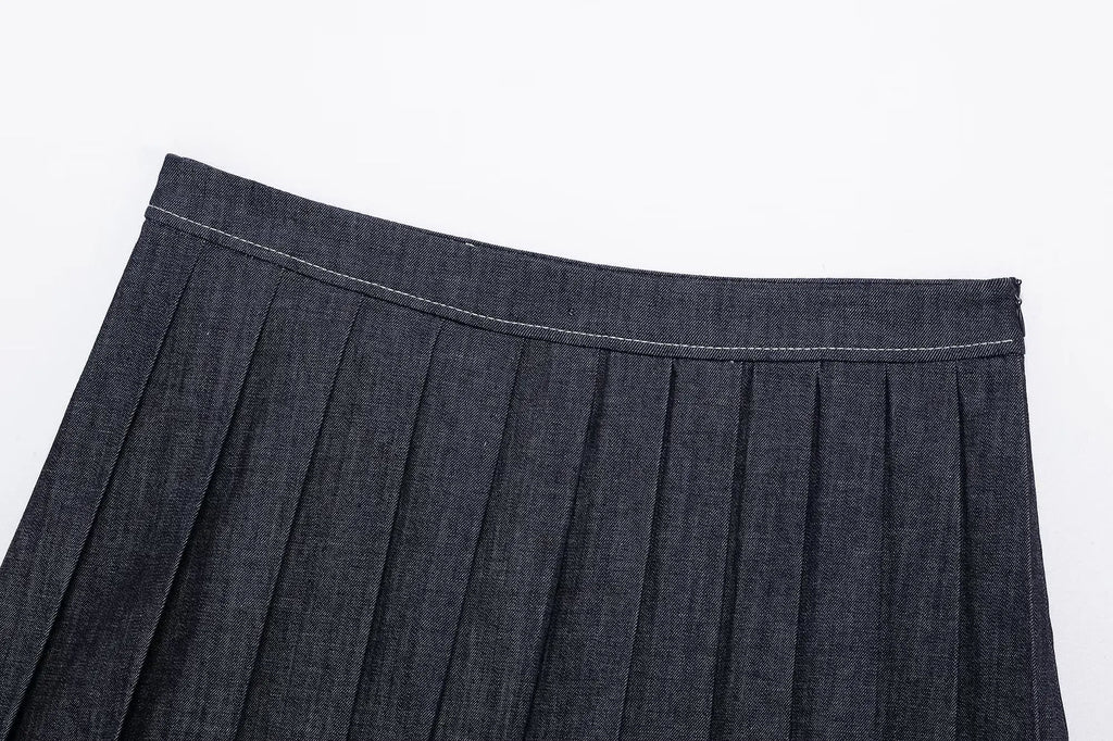 Women's Two-Piece Denim Set Featuring Pleated Jacket and Side Zipper Skirt Shorts Chic Casual Outfit for Stylish Ladies