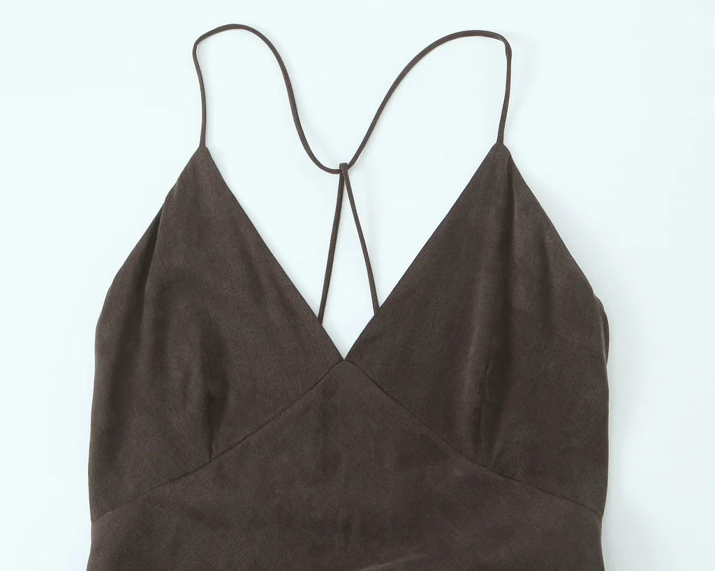 Elegant Summer Midi Sling Dress for Women with Sleeveless Backless V-Neck Design Perfect for Beach Parties and Casual Wear