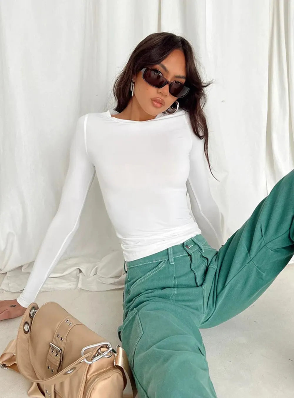 Women Casual Long Sleeve Slim Fit Pullover Top Solid Color Basic Tees for Streetwear and Everyday Comfort