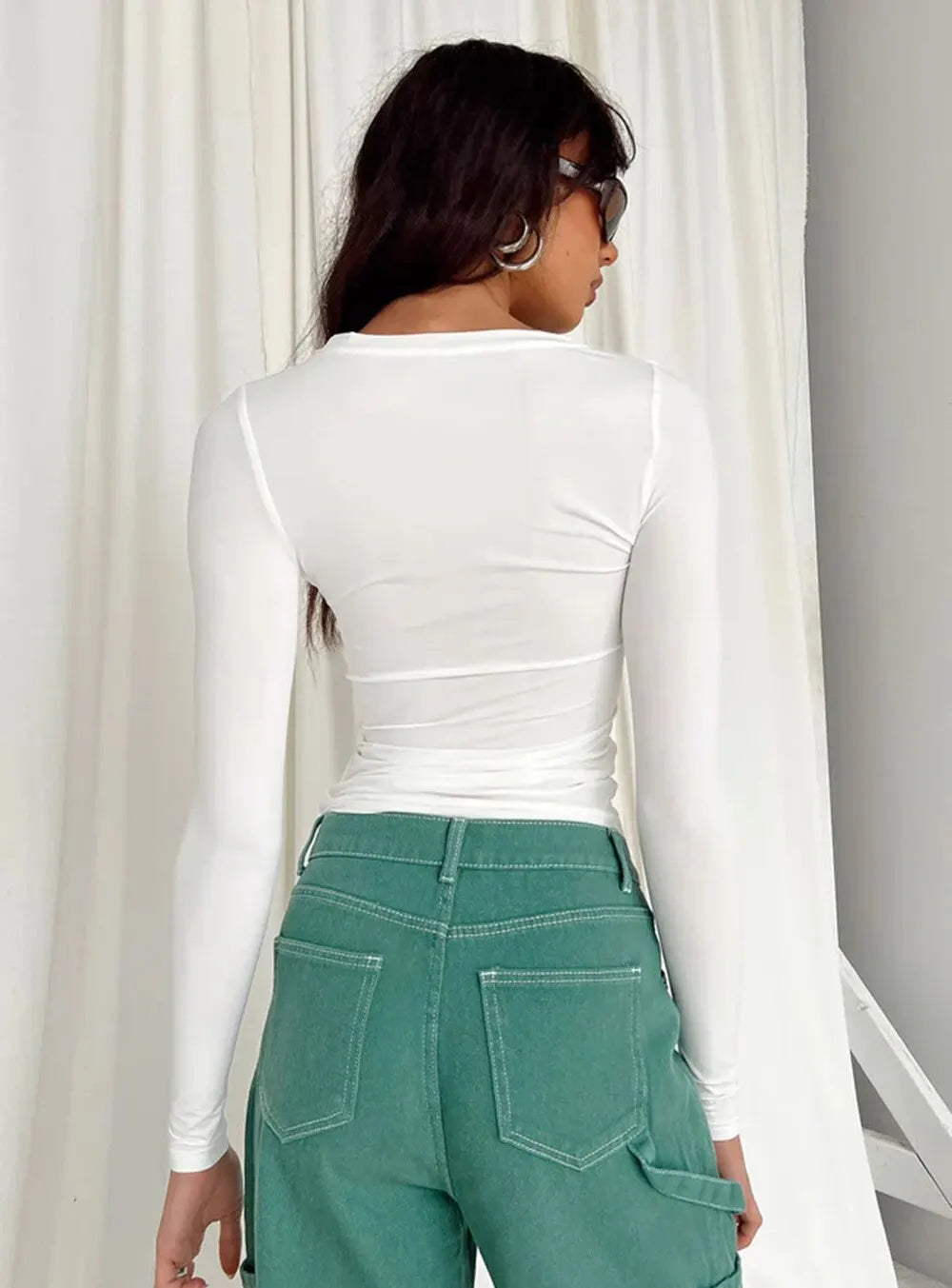 Women Casual Long Sleeve Slim Fit Pullover Top Solid Color Basic Tees for Streetwear and Everyday Comfort