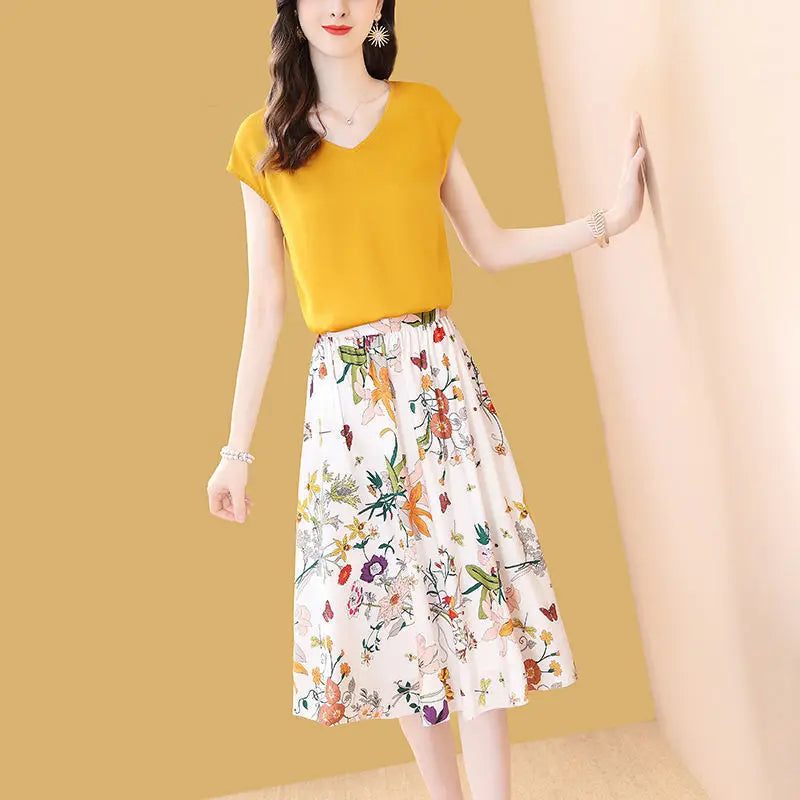 Retro Elegant Two Piece Dress Set for Women T-Shirt Top with A-Line Floral Skirt Office Lady Summer Outfit