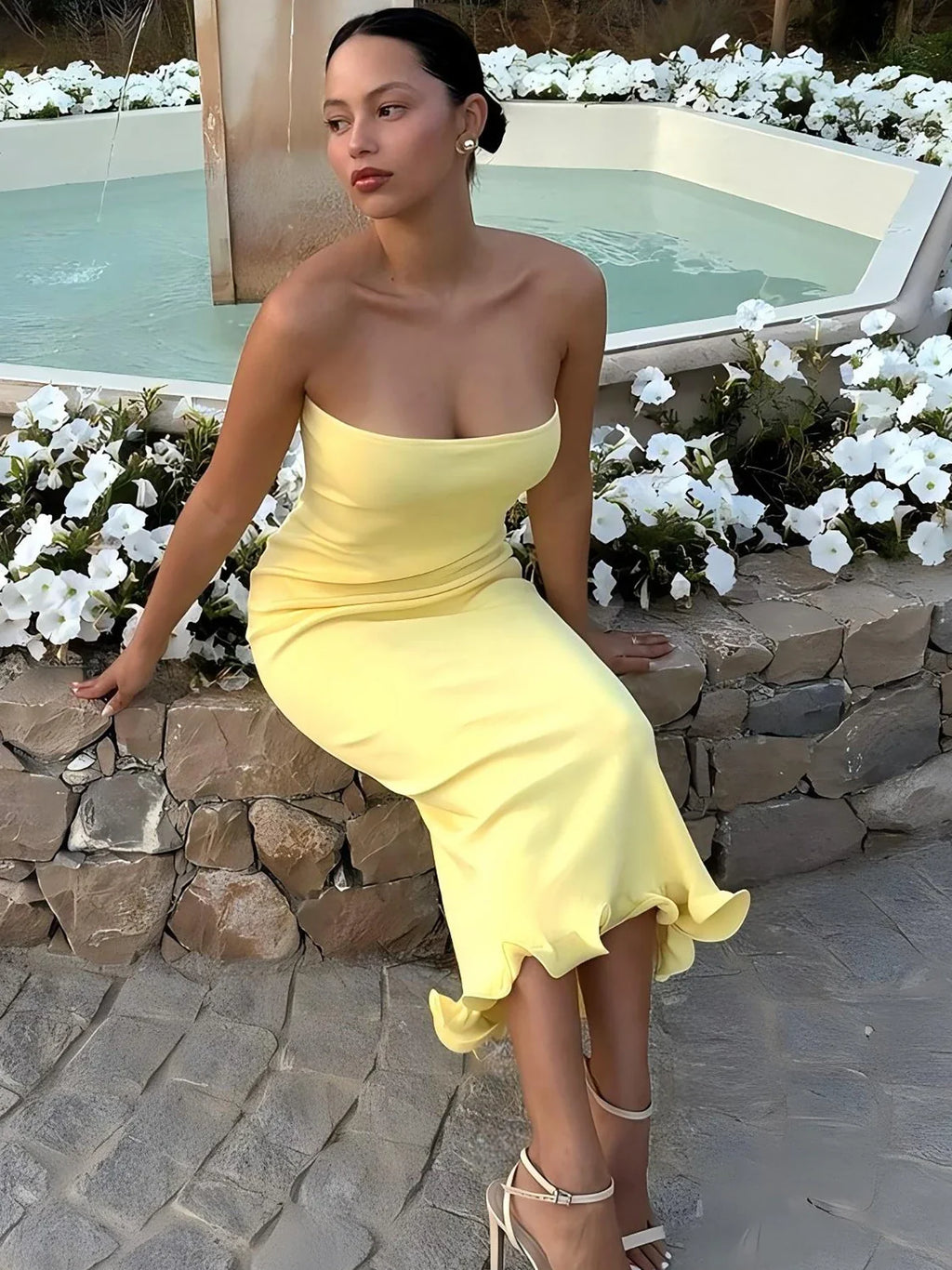 Elegant Strapless Ruffle Maxi Dress for Summer Women's Formal and Party Wear with Sexy Bodycon Fit