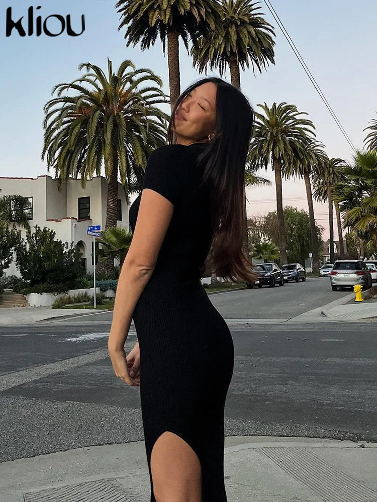 Elegant Office Lady Maxi Dress with Solid Fabric, Turn-Down Collar, Short Sleeves, Button Details, Side Slit, Body-Shaping Fit, Street Style Robe