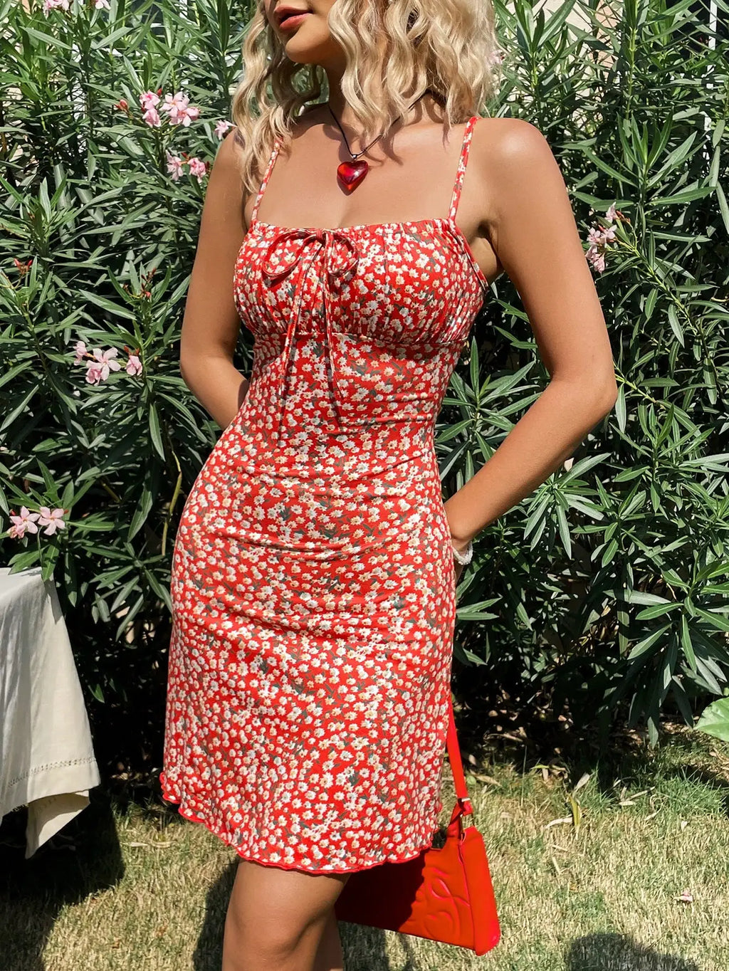 Chic Red Printed Suspender Floral Dress Perfect for Summer Day Outings