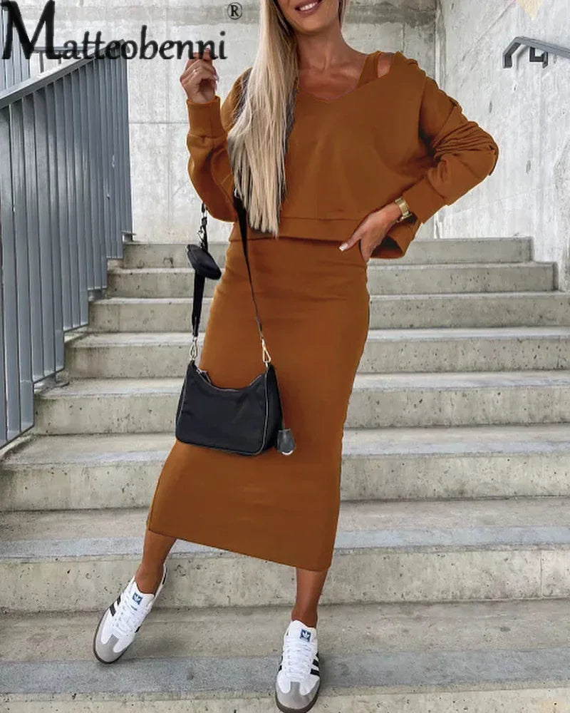 Slim Fit Wrap Two Piece Set for Women with V Neck Hooded Sweatshirt and Hip Vest Dress Casual Suspenders Dressy Outfit in Solid Color