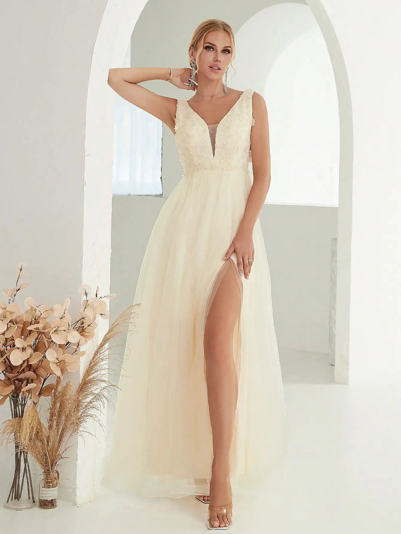 V-Neck 3D Sequin Embroidered Mesh Slit Skirt with Elegant Glamour and Artistic Detail