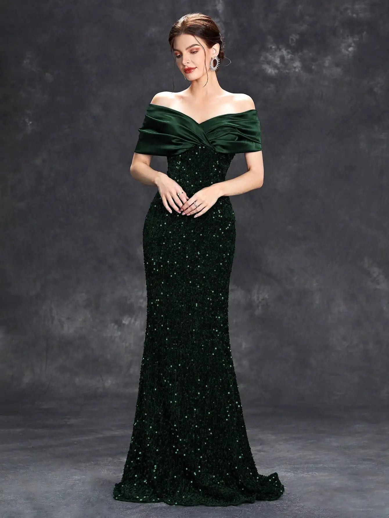 Elegant Line Neck Pleated Tint Sequin Velvet Fishtail Evening Gown with Ball and Party Dress for Bridesmaids